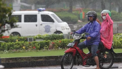 CUACA JAKARTA: Jakarta Barat, Pusat, Selatan, dan Jakarta Timur Diprediksi Hujan