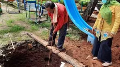 pembuatan sumur resapan / beritajakarta.id