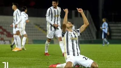 Juventus bermain imbang 1-1 lawan tuan rumah Crotone. (Twitter Juventus)