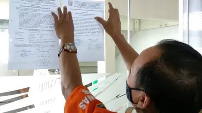 Sudin Nakertrans dan Energi Jakarta Selatan menutup salah satu perusahaan yang langgar protokol kesehatan/dok: beritajakarta.id
