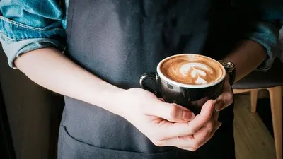 Kafein dosis tinggi memiliki efek samping yang tidak menyenangkan jika dikonsumsi secara konstan. (Pexels/ Porapak Apichodilok)