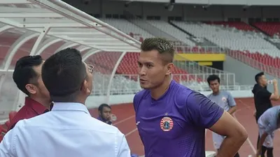 Penjaga gawang Persija Jakarta, Shahar Ginanjar (Ayojakarta.com/Hendy Dinata)