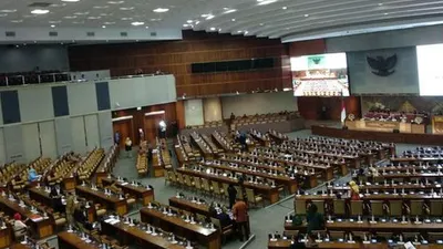 Wabah Corona, DPR Diminta Tunda Rapat Paripurna 23 Maret