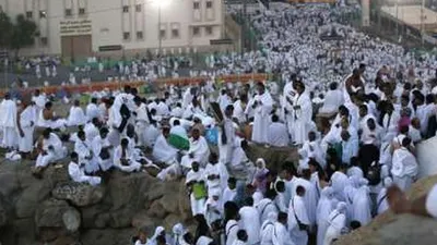 Ilustrasi jamaah ibadah haji dan umrah di Tanah Suci Mekkah