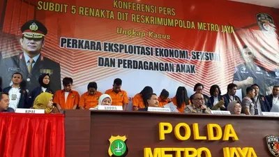 Konferensi pers penangkapan komplotan prostitusi dan perdagangan anak di Markas Polda Metro Jaya, Jakarta Selatan, Selasa (21/1/2020). (Kompas.com/Rindi Nuris Velarosdela)