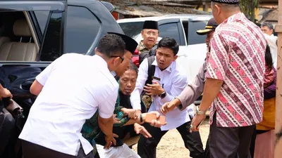 Tangkapan layar dari rekaman video penyerangan Wiranto di Pandeglang, Kamis (10/10/2019)/Istimewa