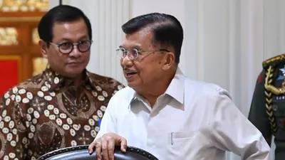 Wakil Presiden Jusuf Kalla (kanan). (ANTARA FOTO/Wahyu Putro A/foc)