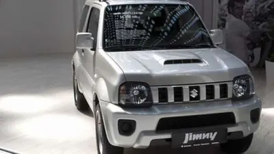 Suzuki Jimny dijual seharga Rp330 juta dalam arena GIIAS 2019 yang digelar di ICE, BSD, Banten, Kamis (18/7/2019). [Suara.com/Manuel Jeghesta Nainggolan]