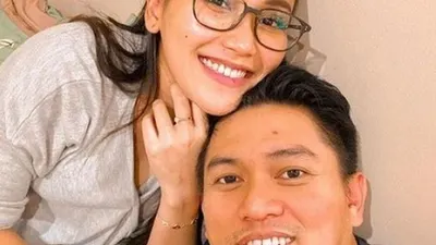 Ayu Ting Ting bersama pacar, Aditya Jayusman. [Instagram]