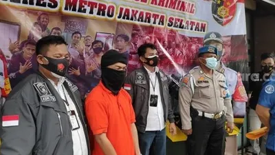 Pengakuan RH Tikam Plt Kadisparekraf Jakarta Karena Diputus Kontrak Kerja (suara.com)