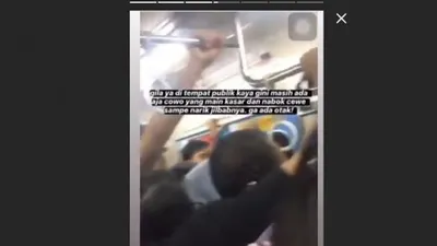 Perempuan Ini Dianiaya di KRL Hingga Kudungnya Terlepas