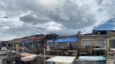 Puting Beliung Terjang Sidoarjo, Pasar hingga Rumah Porak-poranda (suara)