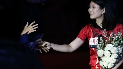 Mantan pebulutangkis spesialis ganda campuran Indonesia, Debby Susanto menghadiri upacara perpisahan khusus untuknya di Sasana Budaya Ganesha (Sabuga), Bandung, Minggu (24/2/2/2019). [DOk. PBSI]