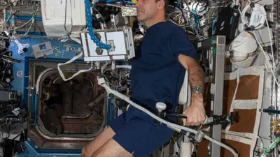 Ini Tips Karantina Asyik Ala Astronot