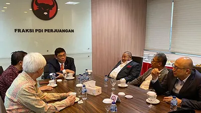 Pimpinan Fraksi PKS silaturahmi dengan pimpinan Fraksi PDI Perjuangan di gedung DPR, Senayan, Jakarta, Selasa (15/10/2019)/Dok