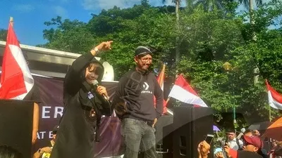 Dewi Tanjung: Soeharto Saja Lengser, Apalagi Cuma Anies Baswedan