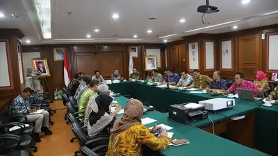 Rapat koordinasi jajaran Pemkot Jakut mempersiapkan penilaian Adipura 2019 (utara.jakarta.go.id)