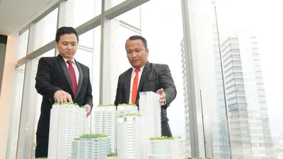 (Kiri) Direktur utama Aesler Grup Jang Rony Yuwono dan (Kanan) Aswinth Maratimbo, Direktur keuangan dan bisnis (Media Relation Aesler)