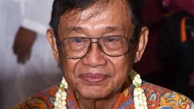 Ajip Rosidi (istimewa)