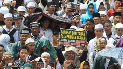 Simpan 28 Bom Molotov, Oknum Dosen IPB dan Kelompoknya Diperiksa Intensif