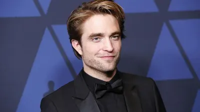Robert Pattinson dikabarkan kena Covid-19 dan membuat syuting The Batman tertunda sesaat. Kini, produksi berlanjut untuk adegan yang tak membutuhkan kehadiran bintang utama. Foto: EPA