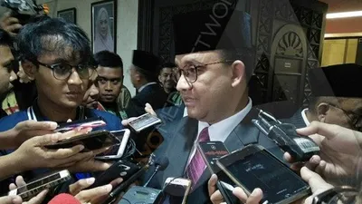 Gubernur DKI Jakarta Anies Baswedan usai mengikuti Rapat Paripurna, DPRD DKI Jakarta (Ayojakarta/Aprilia Rahapit)
