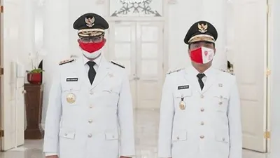 Gubernur DKI Jakarta Anies Baswedan dan Wagub Ahmad Riza Patria usai upacara HUT RI/ instagram