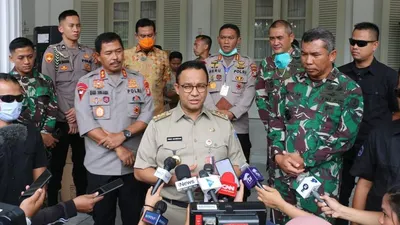 Anies Jamin Sanksi Tegas Jika Warga Bandel Berkerumun di Ruang Publik