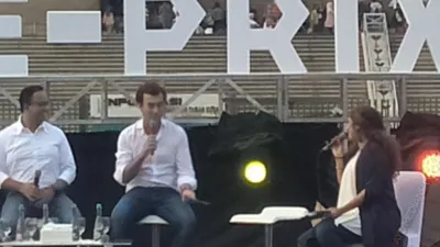 Gubernur DKI Jakarta Anies Baswedan dan CEO Formula E Alberto Longo/Ayojakarta.com