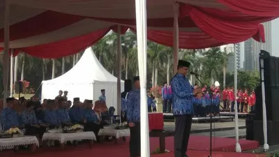 Gubernur DKI Jakarta, Anies Baswedan menjadi inspektur upacara peringatan HUT ke-48 Korpri di Silang Monas, Jakarta, Jumat (29/11/2019) (Ayojakarta.com/Aprilia Rahapit)