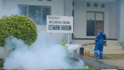 Pengasapan di wilayah kerja Lantamal III Jakarta, Rabu (18/3/2020) (Dispen Lantamal III)