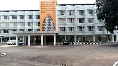 Kementerian Agama menyerahkan salah satu gedung di Kompleks Asrama Haji Pondok Gede, Jakarta Timur, untuk mengantisipasi lonjakan pasien diduga atau positif COVID-19. (Dok. Rumah Sakit Haji Jakarta)
