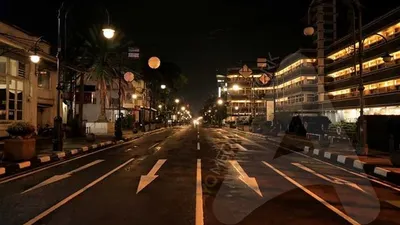 Suasana malam di  Kota Bandung, Minggu, (5/4/2020). (Ayobandung.com/Kavin Faza)