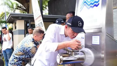 Ketua BPPSPAM Bambang Sudiatmo (kemeja putih)/Biro Komunikasi Publik Kementerian PUPR