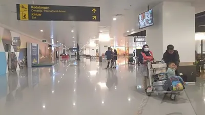 Suasana di terminal Bandara Ahmad Yani. (Ayosemarang.com/Afri Rismoko)