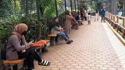 Bandung Zoo kembali dibuka dengan menerapkan protokol kesehatan. (dok)