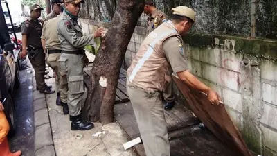Penataan PKL di Jalan Bangun Nusa Raya dan Bangun Nusa Dua, Kelurahan Cengkareng Timur/barat.jakarta.go.id