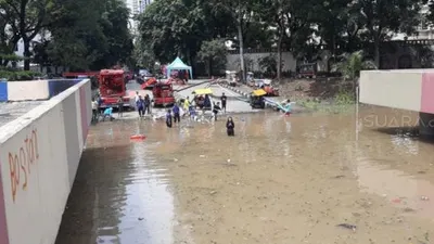 Banjir Underpass Kemayoran. (Suara.com/Novian)