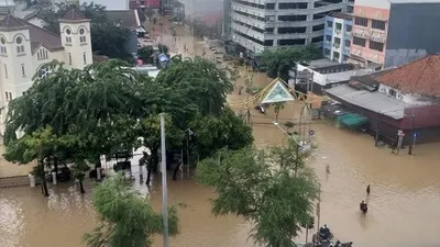 Banjir di kawasan Pasar Baru, Jakarta Pusat, diupload di Twitter oleh akun @staerry__(Kamis, 2/1/2020)