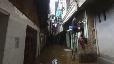 Hingga Minggu Pagi, Masih ada Beberapa Titik Genangan Banjir di DKI Jakarta! Ini Daftarnya!