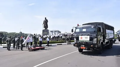 Bantuan kemanusiaan TNI bersama ACT (Puspen TNI)