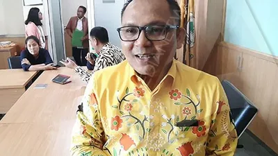 Ketua Fraksi Partai Golkar DPRD DKI Jakarta Basri Baco/Ayojakarta.com
