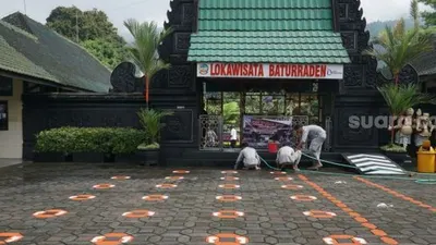 Pintu Masuk kawasan wisata Pegunungan Baturraden Kabupaten Banyumas/ Suara.com: Anang Firmansyah