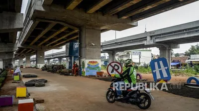 Ilustrasi kolong Tol Becakayu, Cipinang Melayu, Jakarta Timur/dok: republika