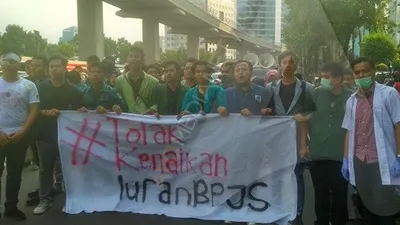 Aksi Demonstrasi BEM SI di Kemenkes Menolak Kenaikan Iuran BPJS (Ayojakarta.com/Hendy Dinata)
