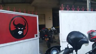 sebagai ilustrasi. Rumah Wakil Ketua PDIP kabupaten Bogor, Rosenfield dilempar bom molotov, pada Selasa (28/7/2020). (dok polisi)
