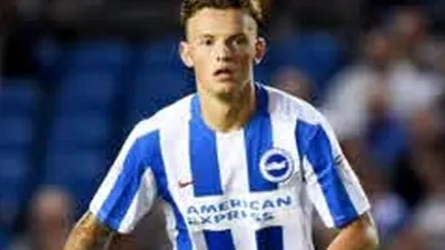 pemain belakang  Brighton and Hove Albion, Ben White (dok)