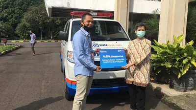 PT Bank BRI Syariah Tbk (BRIS) menghibahkan mobil ambulans kepada Universitas Padjajaran Bandung, Kamis (11/6/2020). (dok)
