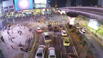 [Ilustrasi] Suasana Bukit Bintang, salah satu lokasi teramai di Kuala Lumpur sebelum pandemi virus corona. (Ayojakarta.com/Budi Cahyono)