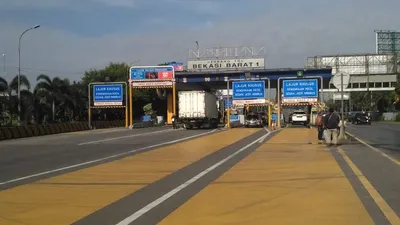Pantauan kondisi di lalu lintas di Gerbang Tol Bekasi Barat. dok Dishub Kota Bekasi